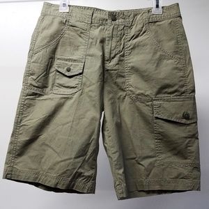 Columbia 6 pocket Bermuda Shorts Size 6 Dark Sage